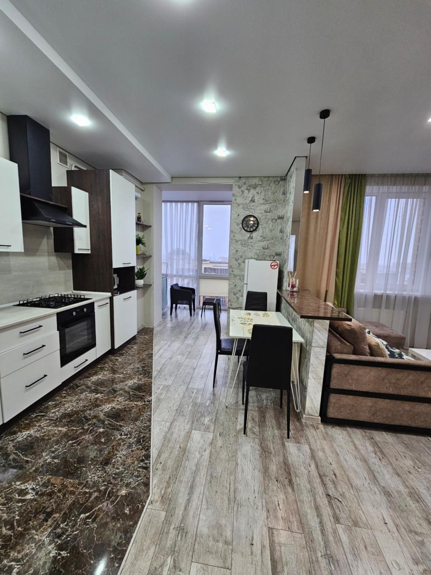 Яровиця. Центр Lutsk Ngoại thất bức ảnh